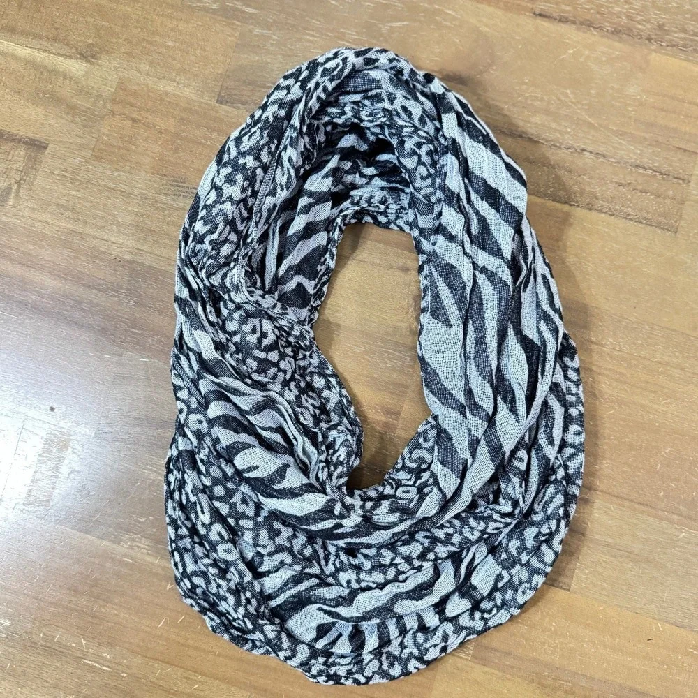 N/A zebra leopard